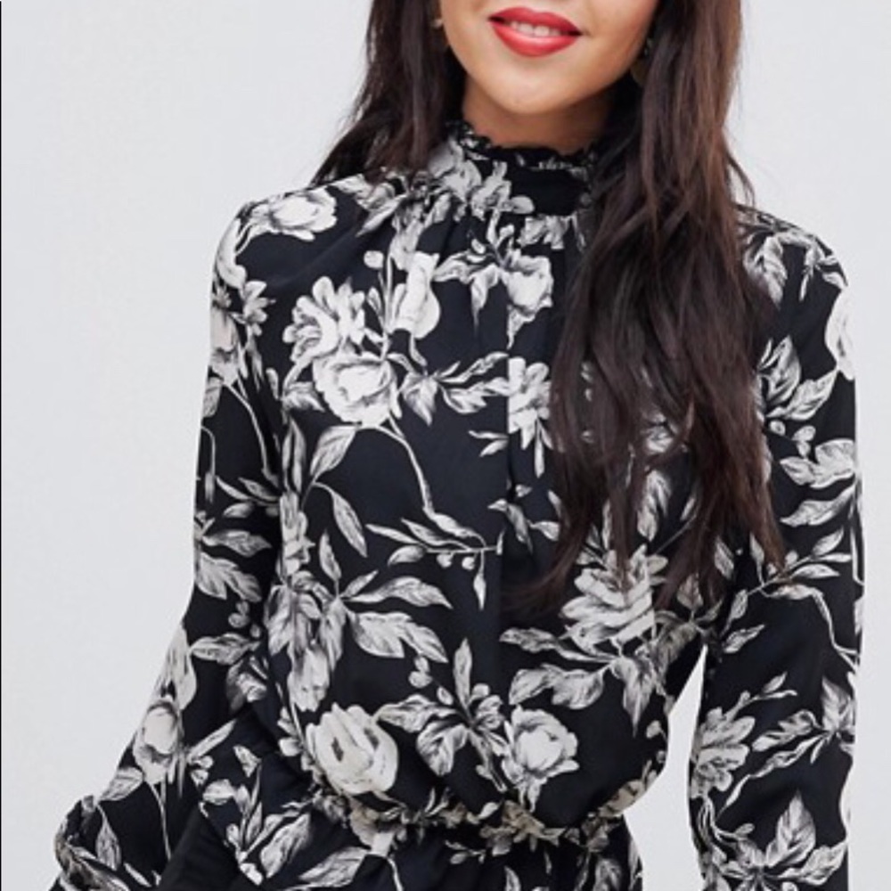 Blouse - Picture 2 of 3